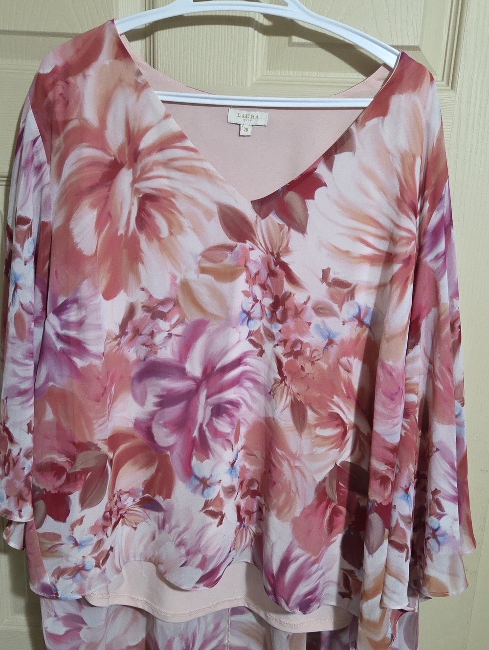 Laura Plus Pink Floral V-Neck Flowy  Women’s Top